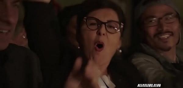  Marie Denarnaud others in Héroines in s01e03 2017